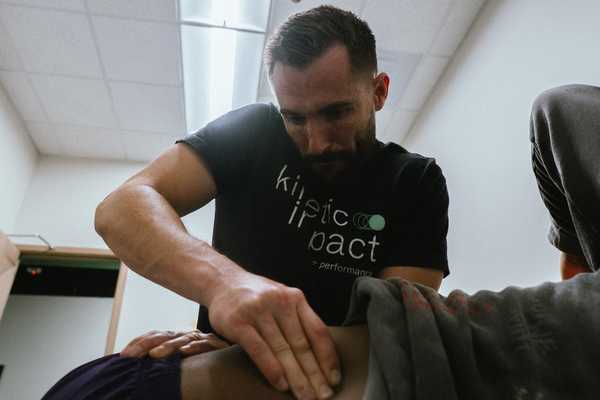 Hands-on physical therapy and chiropractic care in San Diego